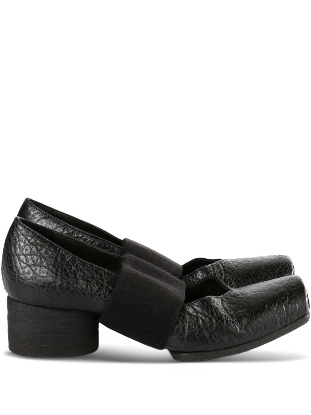 Ballet flats