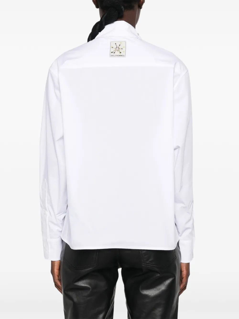 Camicia classica con collo ricamato
